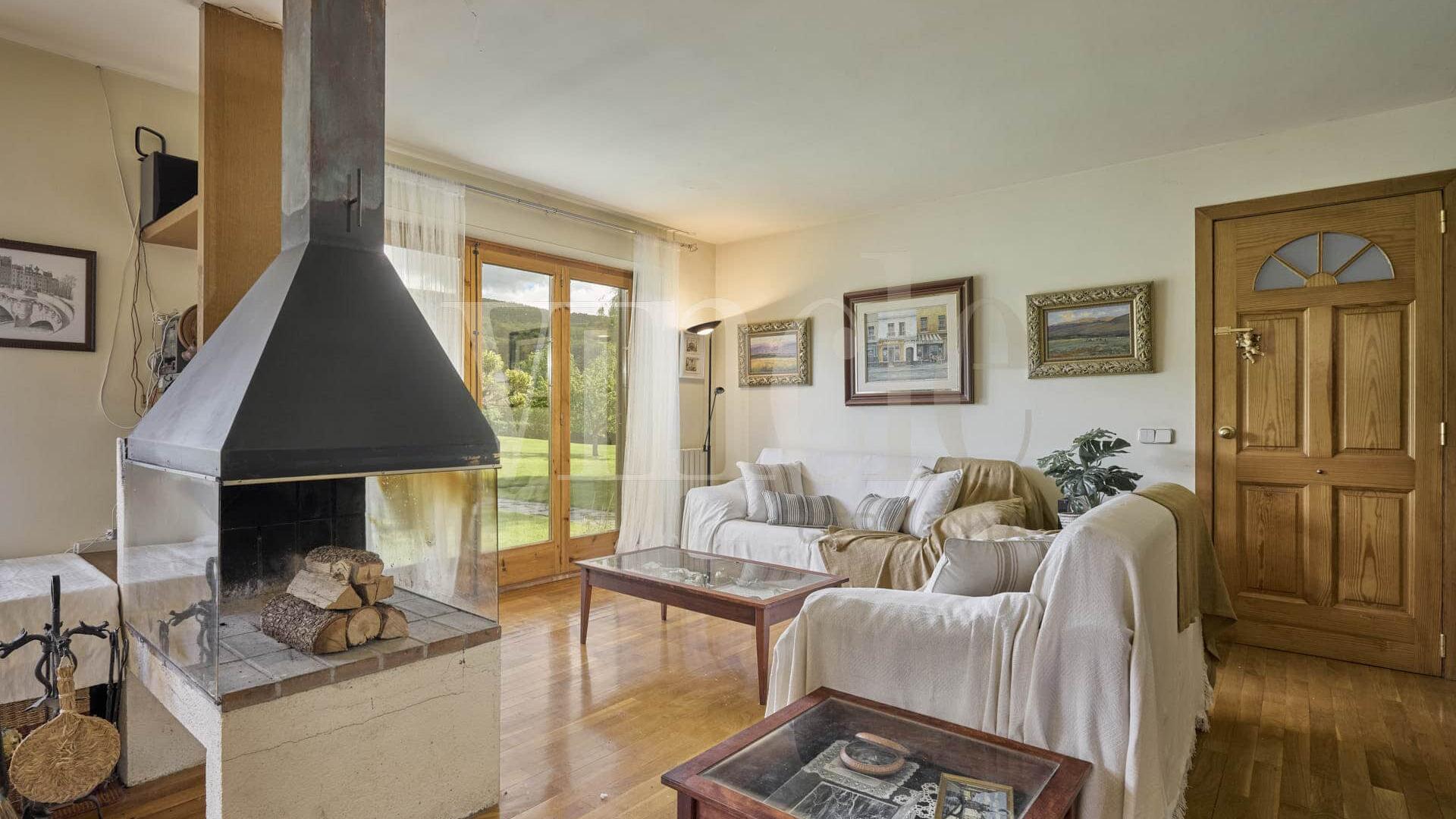 Vilallobent Ref1703 32624 uai Compra y venta de casas y pisos La Cerdanya