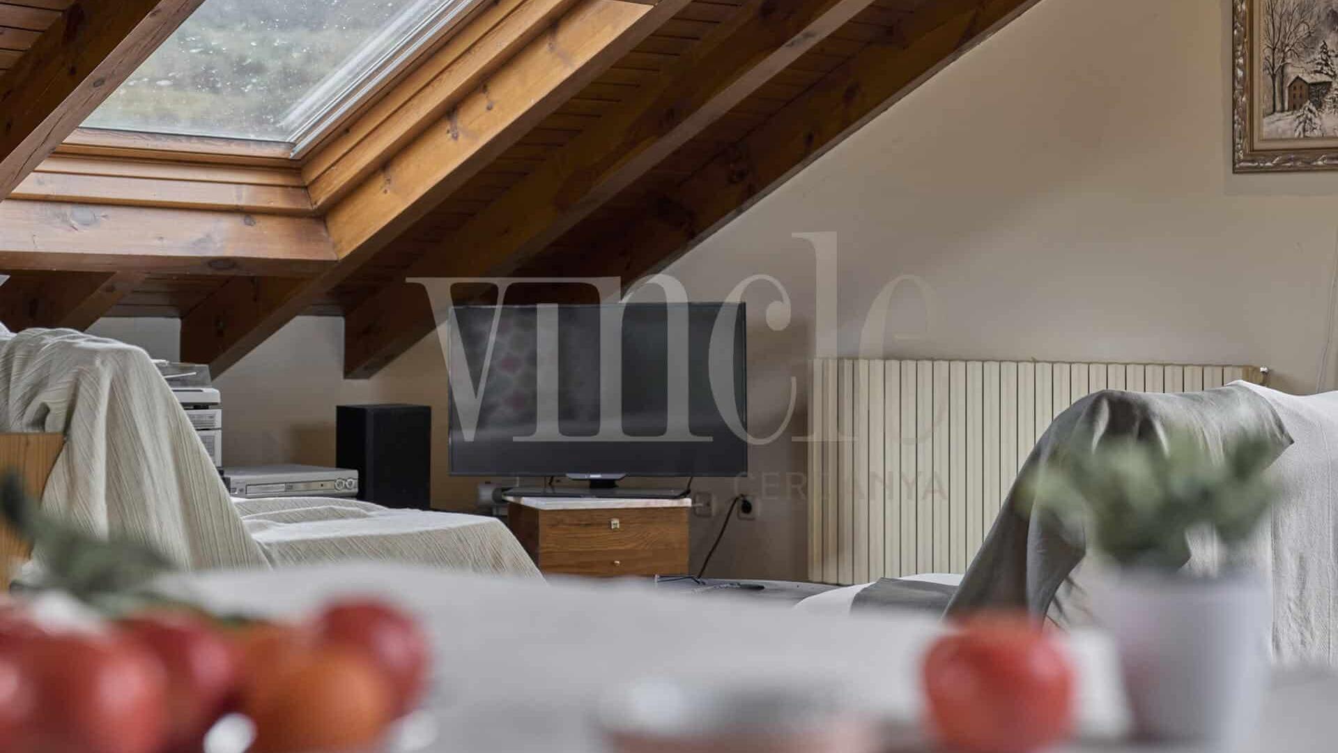 Vilallobent Ref1703 32741 uai Compra y venta de casas y pisos La Cerdanya