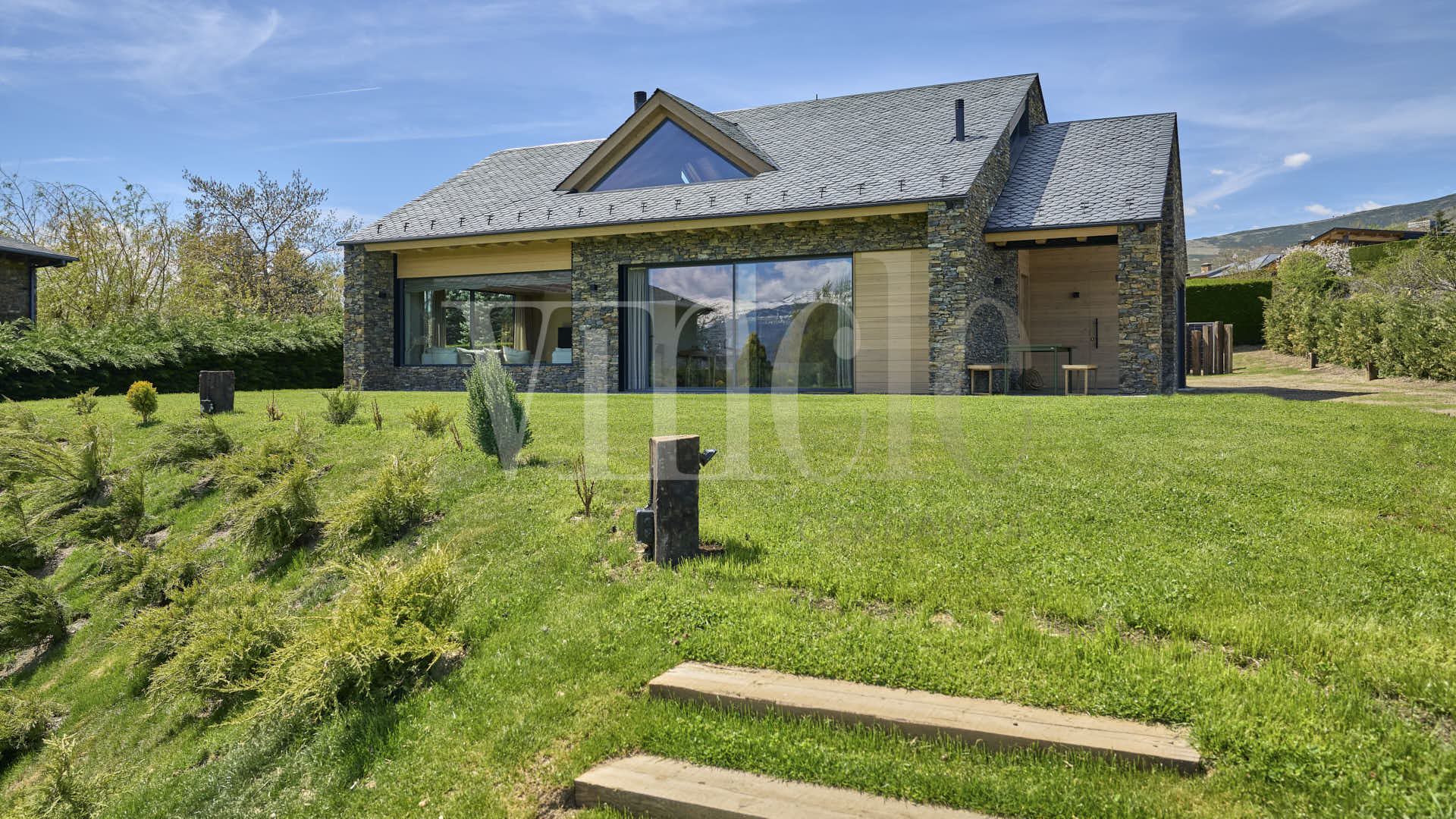 Saneja-Ref1763-24980 2 Saneja Ref1763 24980 Compra y venta de casas y pisos La Cerdanya