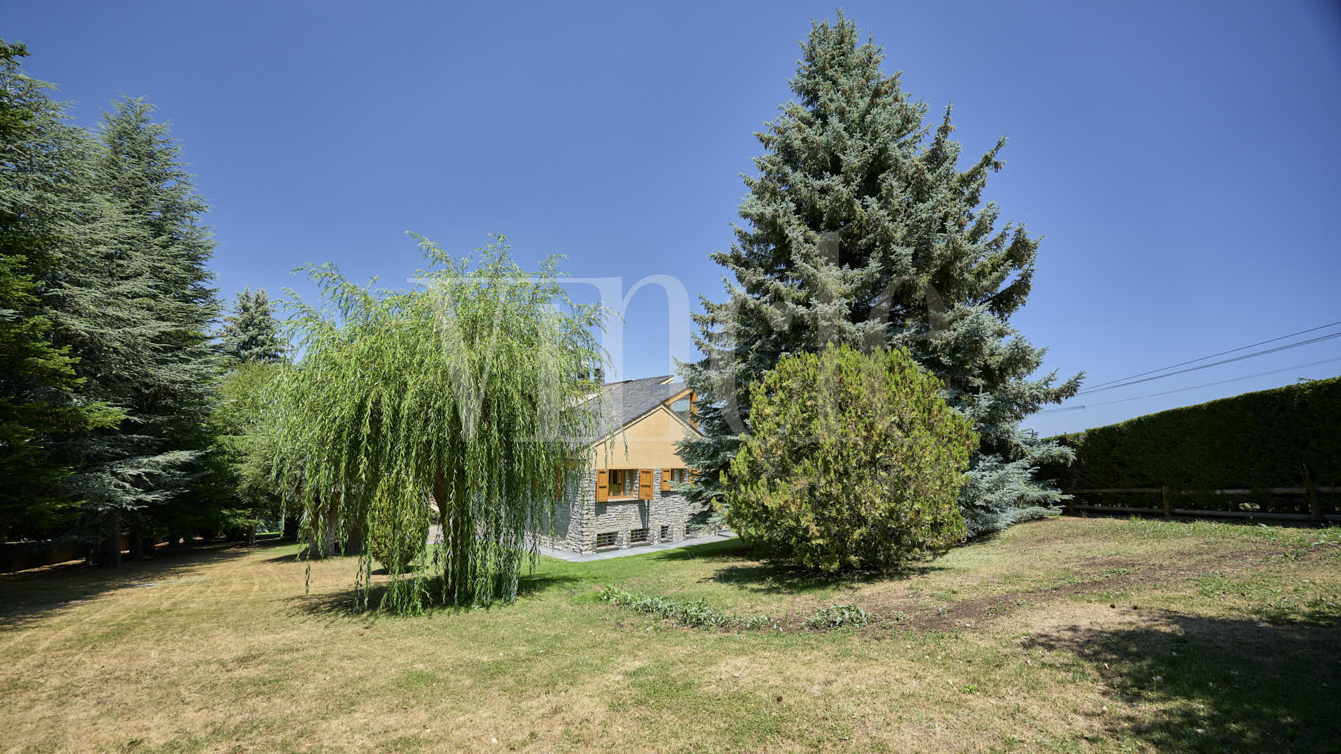Alp-Ref1807-08680 47 Alp Ref1807 08680 Compra y venta de casas y pisos La Cerdanya