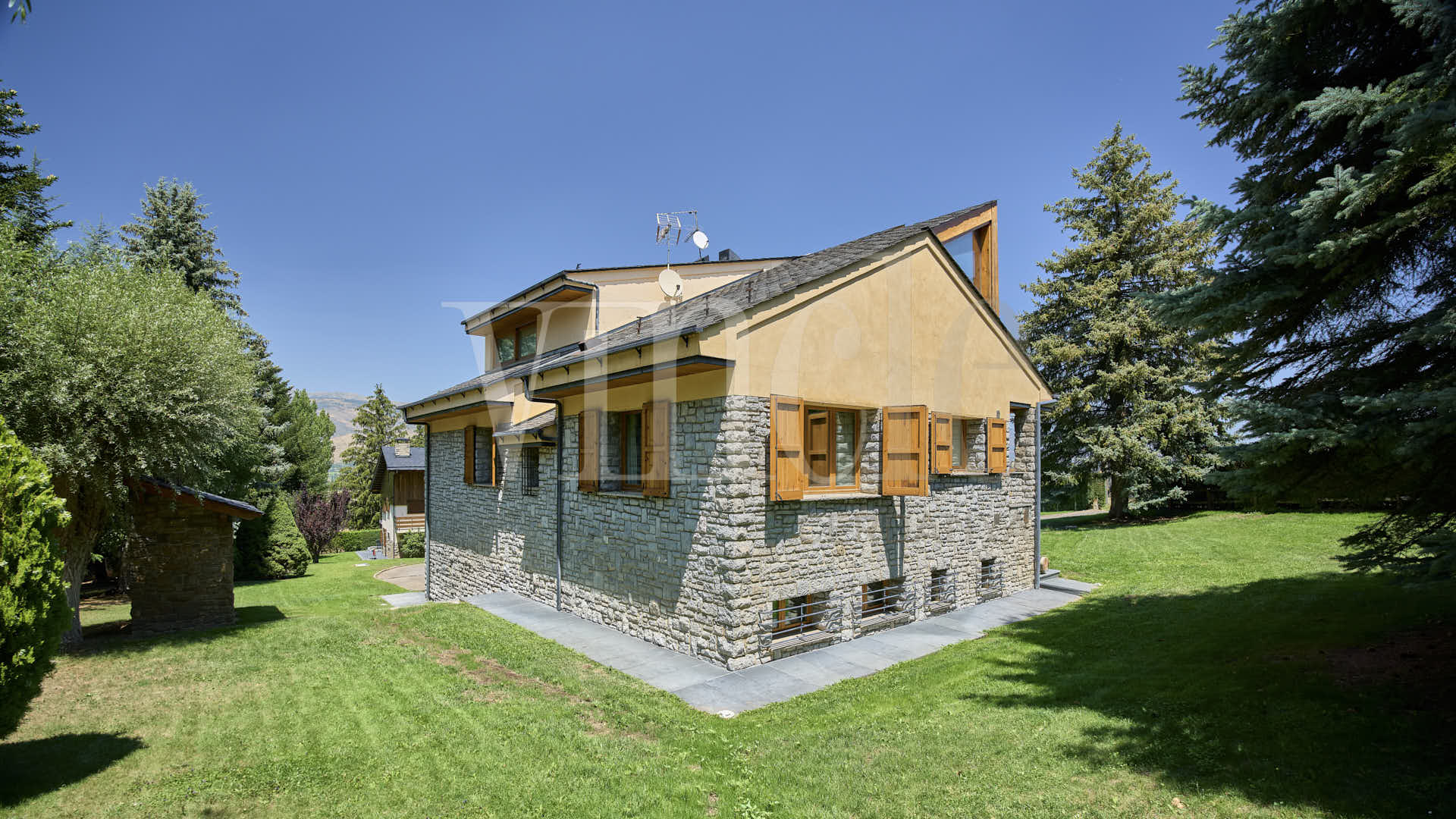 Alp-Ref1807-08683 3 Alp Ref1807 08683 Compra y venta de casas y pisos La Cerdanya