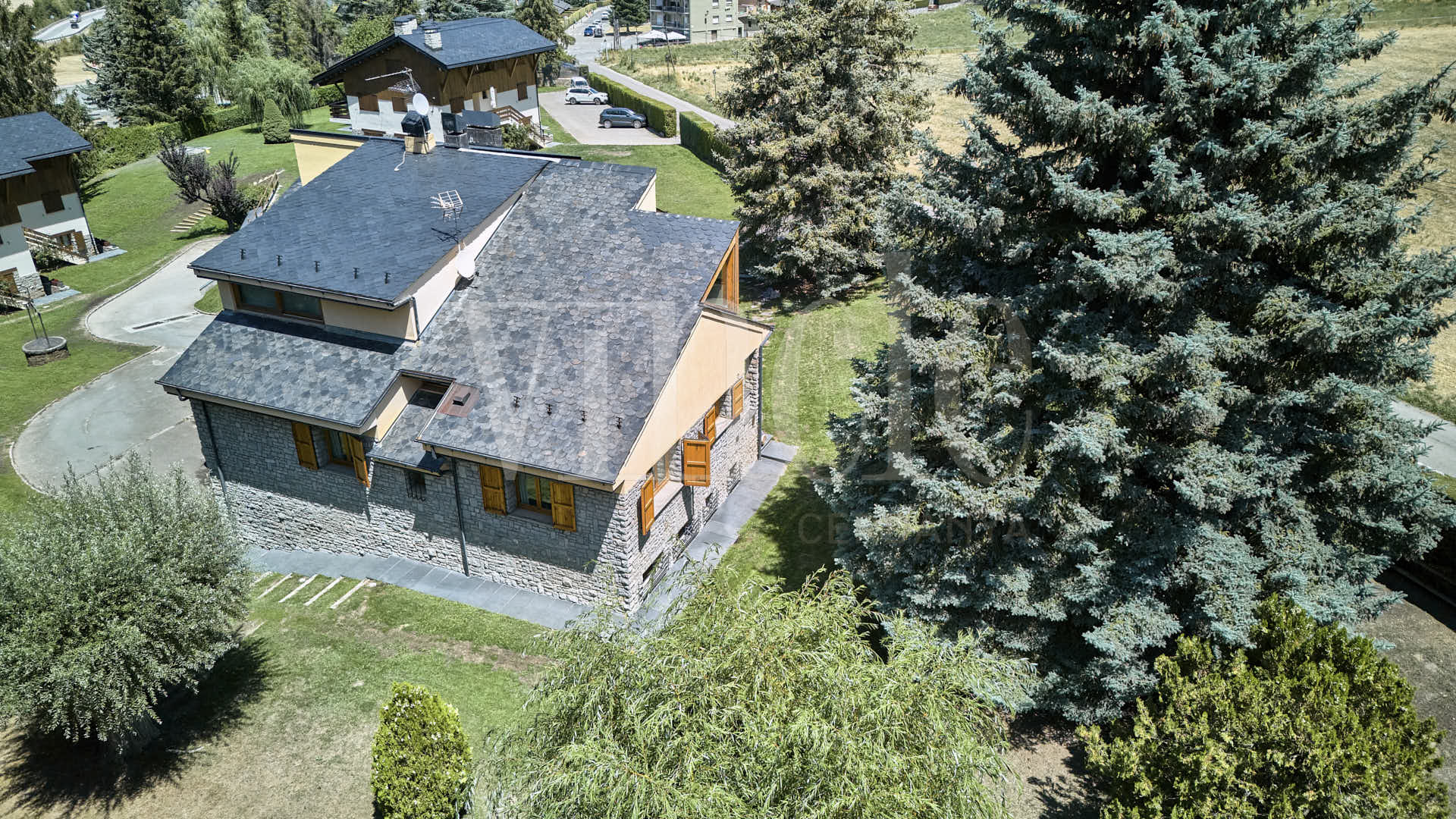 default 48 Alp Ref1807 08736 Compra y venta de casas y pisos La Cerdanya