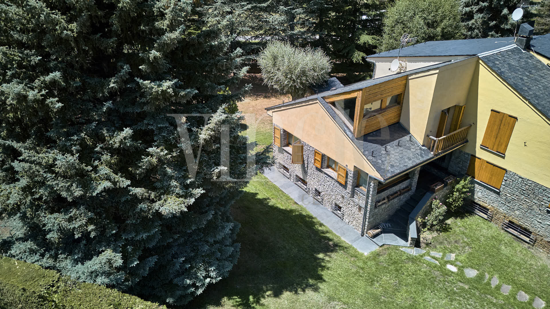 default 1 Alp Ref1807 08738 Compra y venta de casas y pisos La Cerdanya