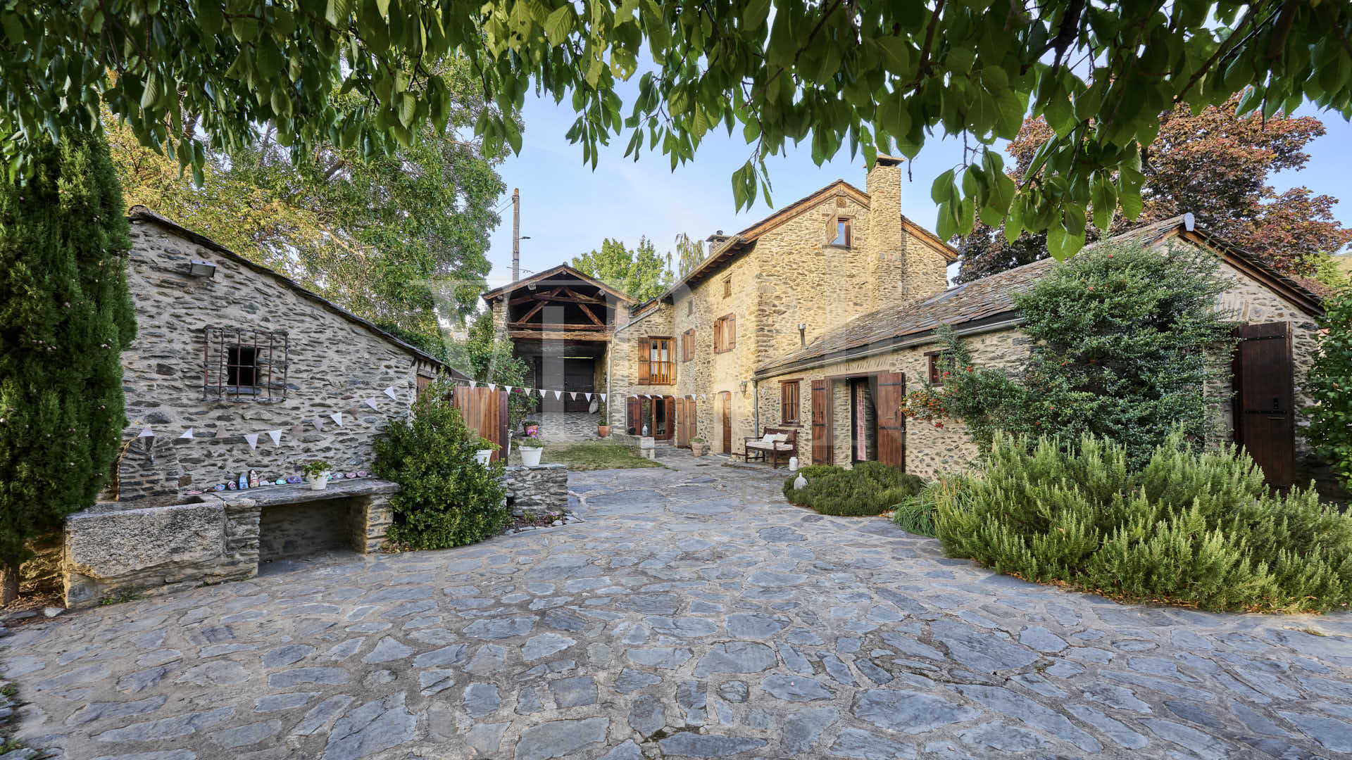 Osseja-Ref1831-64708 86 Osseja Ref1831 64708 Compra y venta de casas y pisos La Cerdanya