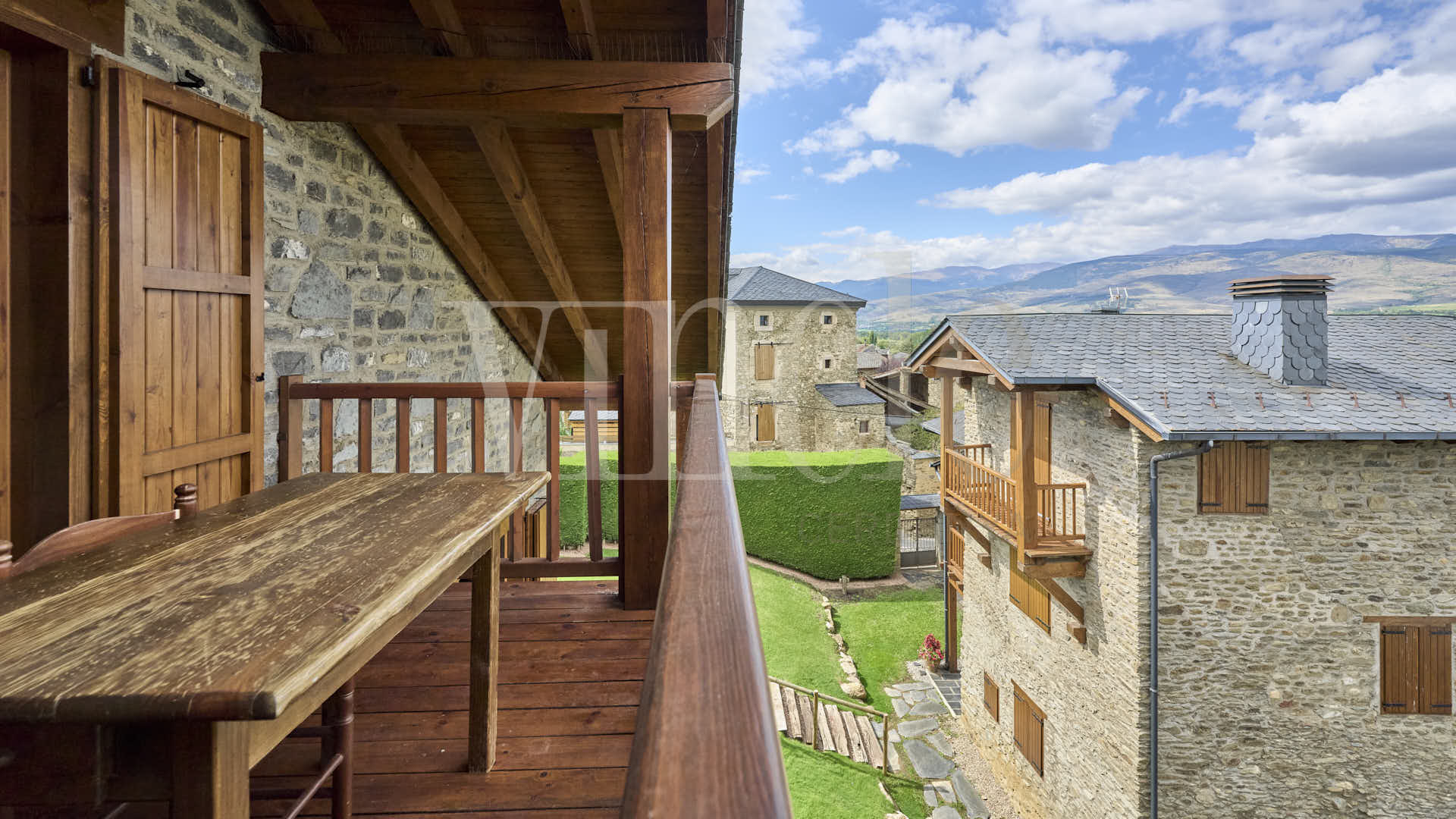 Queixans-Ref1824-09434 32 Queixans Ref1824 09434 Compra y venta de casas y pisos La Cerdanya