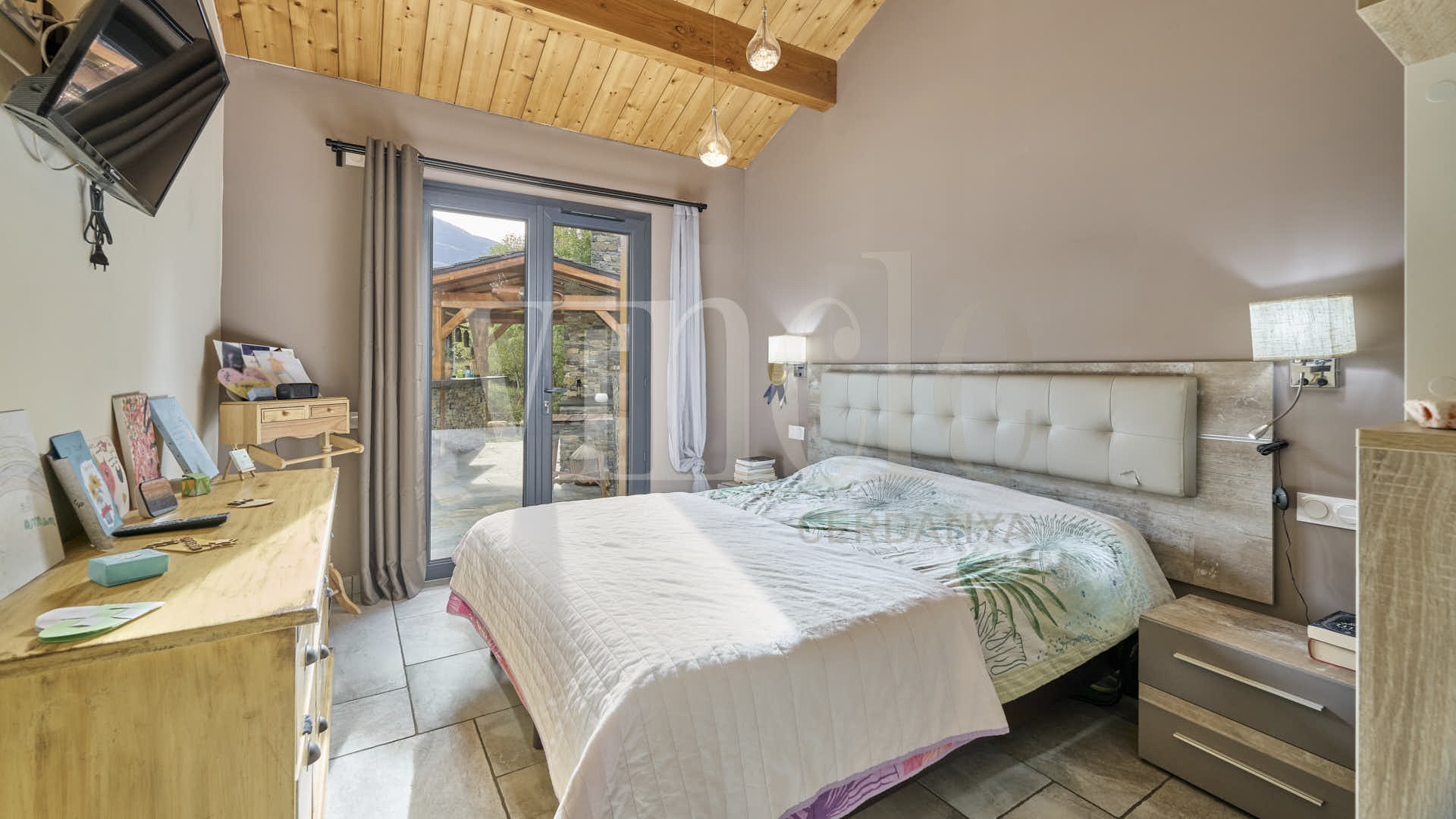 Err-Ref1843-68532 35 Err Ref1843 68532 Compra y venta de casas y pisos La Cerdanya