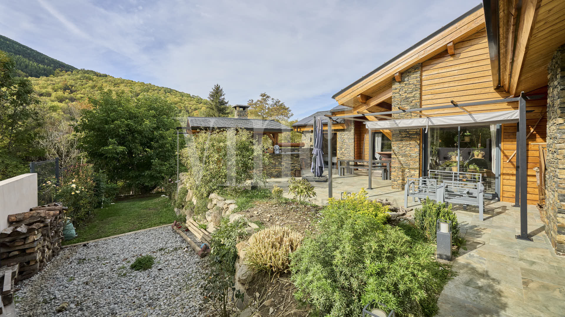 Err-Ref1843-68564 51 Err Ref1843 68564 Compra y venta de casas y pisos La Cerdanya