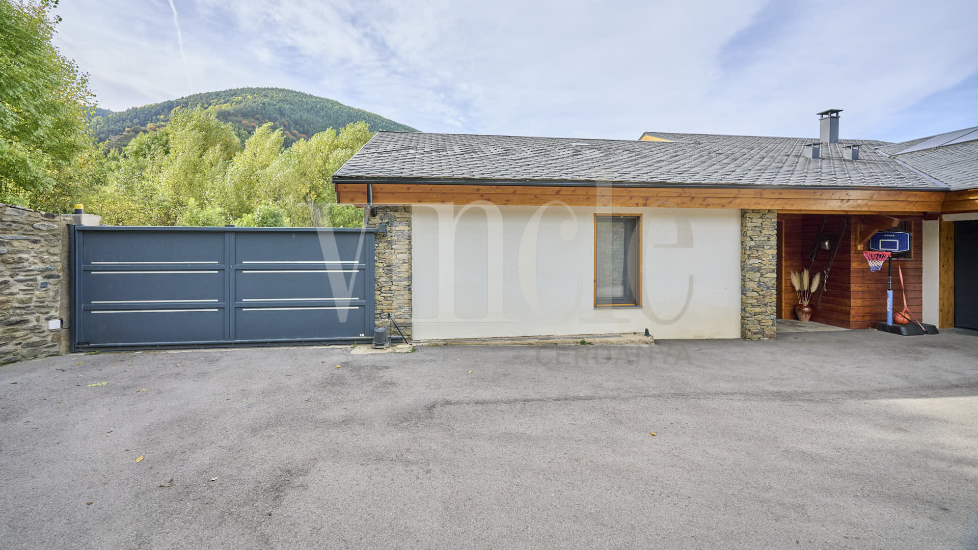 Err-Ref1843-68585 64 Err Ref1843 68585 Compra y venta de casas y pisos La Cerdanya