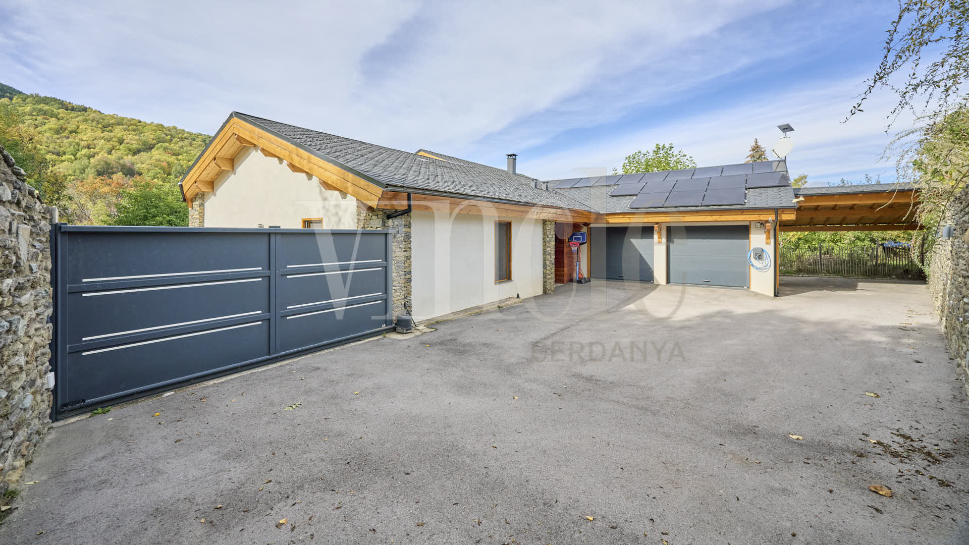 Err-Ref1843-68588 66 Err Ref1843 68588 Compra y venta de casas y pisos La Cerdanya