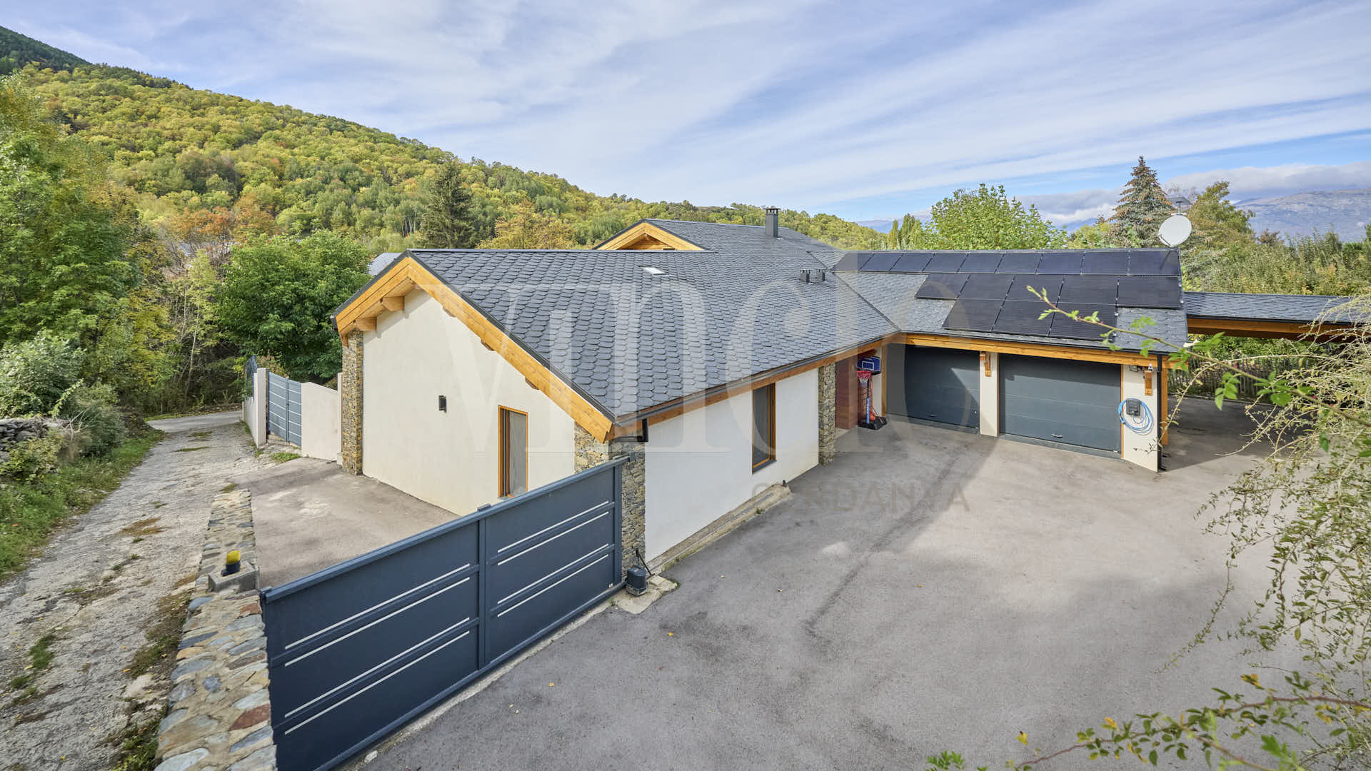 Err-Ref1843-68592 68 Err Ref1843 68592 Compra y venta de casas y pisos La Cerdanya